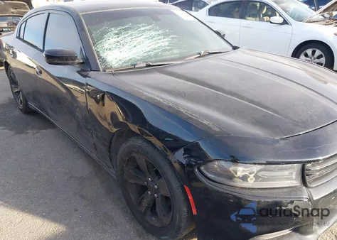 2016 Dodge Charger Sxt z USA, uszkodzony, nr VIN 2C3CDXHG7GH179269